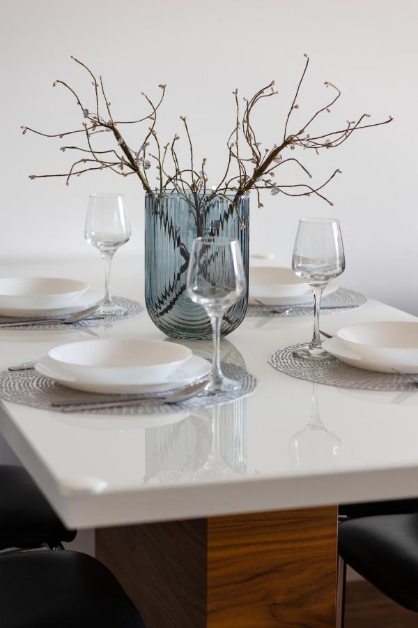 Glamorous Wilanow Apartment By Renters Варшава Екстериор снимка