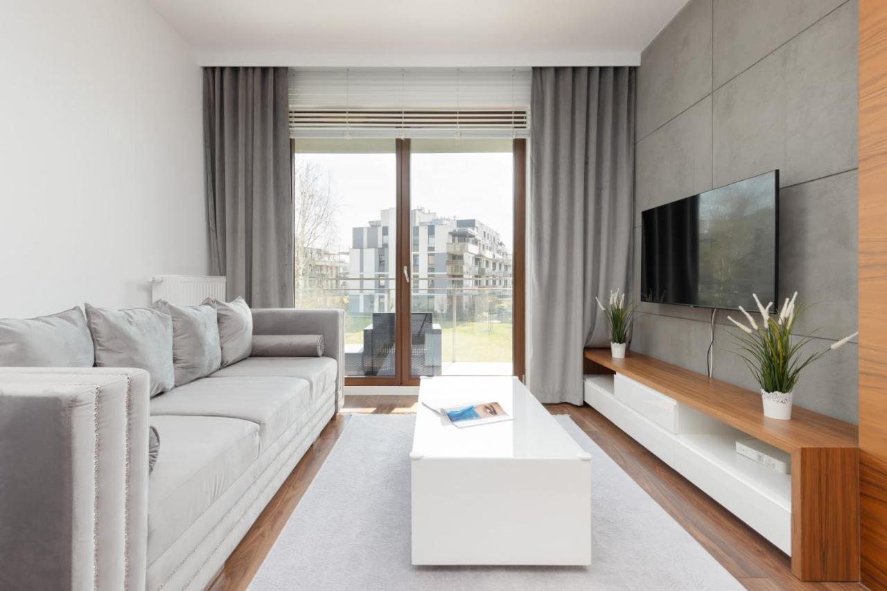 Glamorous Wilanow Apartment By Renters Варшава Екстериор снимка