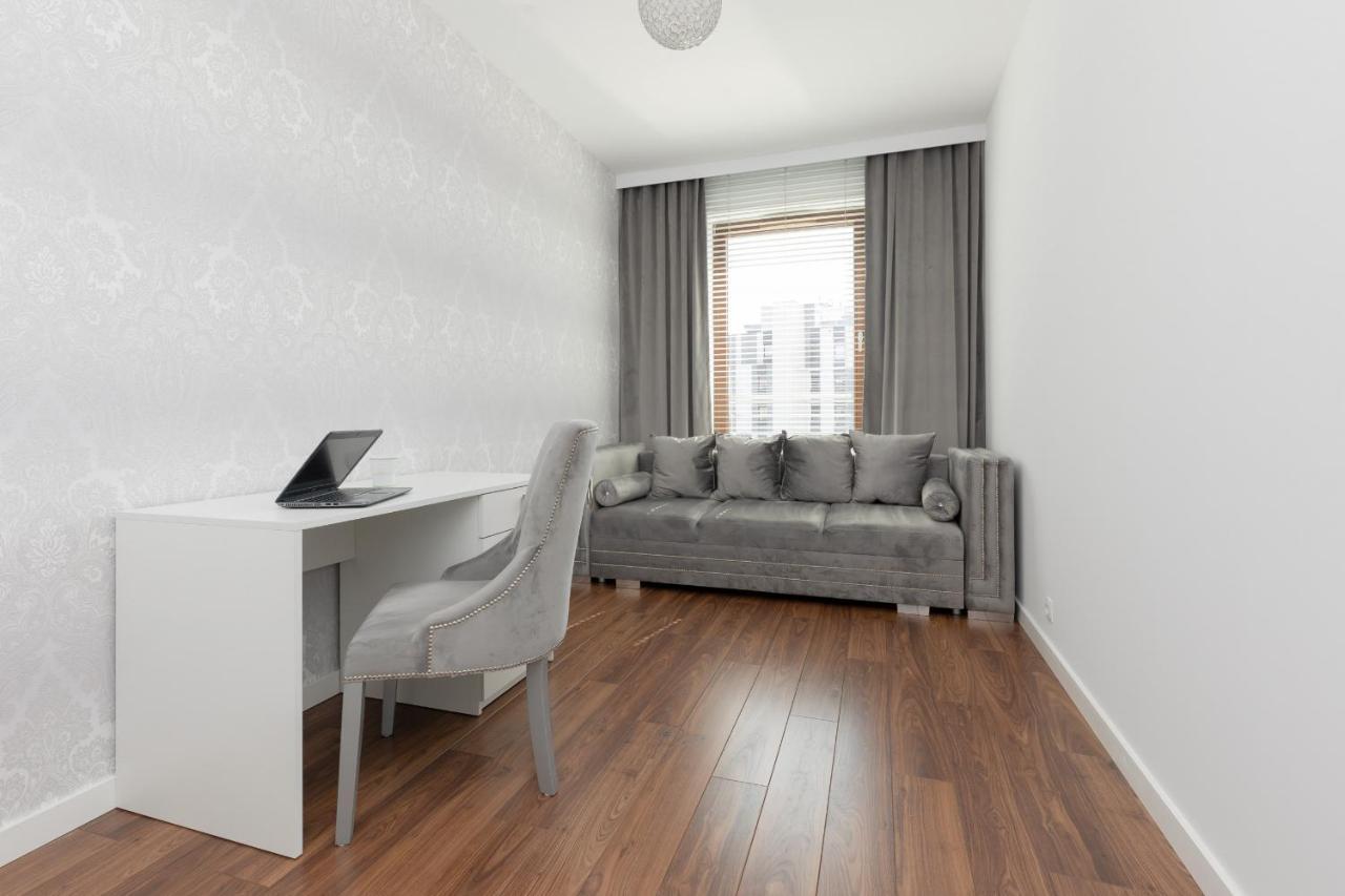 Glamorous Wilanow Apartment By Renters Варшава Екстериор снимка
